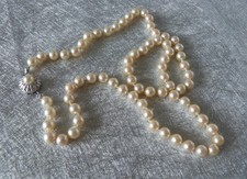 Schöne vintage perlenkette gebraucht kaufen Schöne vintage perlenkette gebraucht kaufen  Neuenbürg