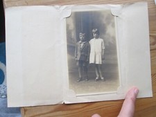 Usado, Foto de retrato de 2 crianças, Percy Ward, carteira/pasta de cartão Bradford comprar usado  Enviando para Brazil