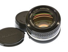 Nikon nikkor 50mm usato  Roma
