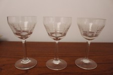 Verre apéritif ancien d'occasion  Saint-Ouen