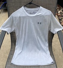 under armour top s men nwot for sale  Saint Paul