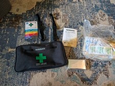 Kit de primeiros socorros porta traseira Nissan XTERRA 2000-2015 estojo bolsa fabricante de equipamento original fábrica comprar usado  Enviando para Brazil