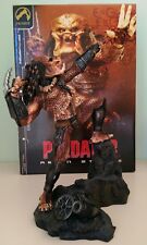 Predator resin statue usato  Pettorano sul Gizio