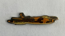 Pin avion military d'occasion  Aizenay