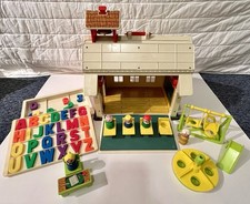 Fisher-Price Play Family School House 923 pessoas, mesas/cadeiras, playground 1971 comprar usado  Enviando para Brazil