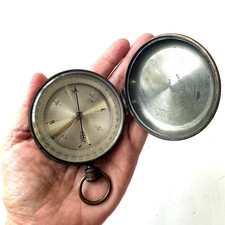 Antigo RARO Lrg 2-3/4" Bússola de Bolso de Latão Instrumento de Trânsito -França-Primeira Guerra Mundial Era comprar usado Antigo RARO Lrg 2-3/4" Bússola de Bolso de Latão Instrumento de Trânsito -França-Primeira Guerra Mundial Era comprar usado  Enviando para Brazil