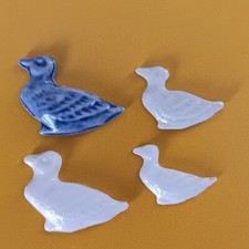 Fèves canard porcelaine d'occasion  Igny