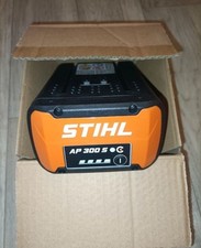 Batterie stihl 300s d'occasion  Corbeil-Essonnes