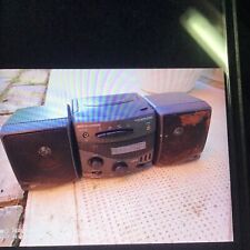 Stereo mini boombox usato  Cavezzo