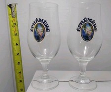 COPOS DE CERVEJA EFÊMEROS Conjunto de 2 TULIPA EM FORMA DE 8” POR UNIBROUE OF CANADÁ , usado comprar usado  Enviando para Brazil