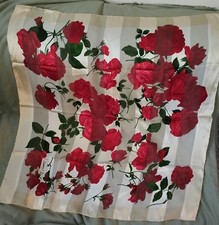 Foulard carré châle d'occasion  Tarare