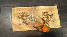 TRADER VICS BEVERLY HILLS HILTON TIKI BAR RESTAURANTE SHOT GLASS E PORTA-COPOS, usado comprar usado  Enviando para Brazil