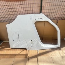 Porta anteriore sinistra usato  Varano Borghi