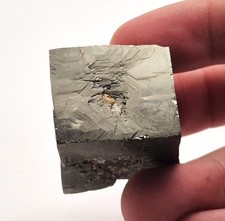 Pyrite cube naturel d'occasion Pyrite cube naturel d'occasion  La Ciotat