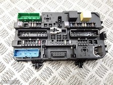 2005 OPEL ASTRA H FUSE BOX IN THE TRUNK OF THE CAR 1700CDTI 13145017CD DEFECKT comprar usado  Enviando para Brazil
