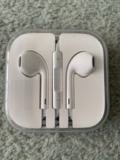 Genuine apple earphones for sale  WALTON-ON-THAMES