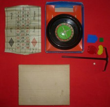 Vecchio gioco tavolo usato Vecchio gioco tavolo usato  Matera