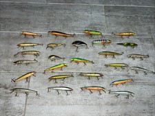 Lote 26 iscas de manivela para robalo pesca água doce usadas com estojo, usado comprar usado  Enviando para Brazil