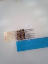 Resistenze carbone 390k usato  Cepagatti
