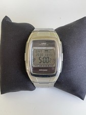 Montre casio quartz d'occasion  Châteaugiron