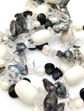 Collana lunga con usato Collana lunga con usato  Caravaggio