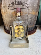 Antiga garrafa de uísque escocês Chivas Regal Bourbon com suporte de balanço de metal caddy ~RARO! comprar usado  Enviando para Brazil