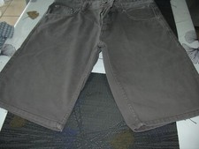 Short bermuda celio d'occasion  Chalon-sur-Saône