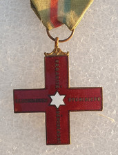 Croix secouristes dyonisiens d'occasion  Menton