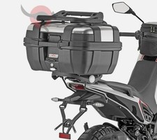 Portapacchi attacco posteriore usato Portapacchi attacco posteriore usato  Canicatti