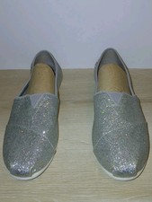 Toms flat shoes for sale  Orrville