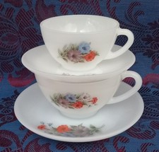 Arcopal fleurs tasse d'occasion  Beaucaire