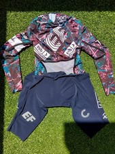 Rapha giro 2022 d'occasion  Suresnes