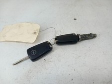 Neiman opel vectra d'occasion  La Roche-Posay