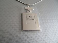 Collier pendentif chanel d'occasion  Châlons-en-Champagne