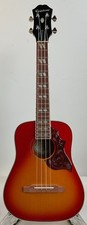 Ukulele tenor Epiphone Hummingbird Studio - cereja desbotada - saída desigual comprar usado  Enviando para Brazil
