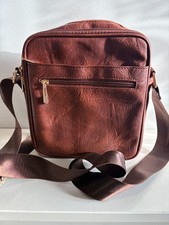 Crossbody shoulder meduim for sale Crossbody shoulder meduim for sale  BEDWORTH