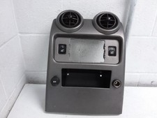 Center console mounted d'occasion  Expédié en Belgium