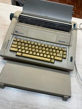 Macchina scrivere elettronica usato  Vibo Valentia