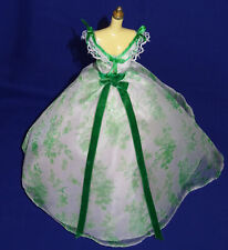 Barbie robe victorienne d'occasion  Chelles