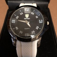 Relógio masculino Ferrari mostrador preto pulseira de borracha branca quartzo novo com caixa comprar usado  Enviando para Brazil