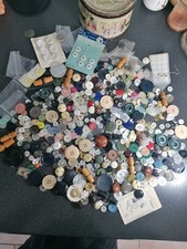 Lovely vintage buttons for sale  STOCKPORT