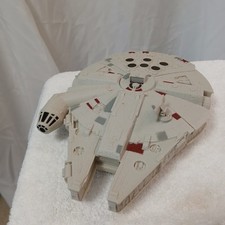 Star Wars The Force Awakens Action Millennium Falcon Hasbro 2015  comprar usado Star Wars The Force Awakens Action Millennium Falcon Hasbro 2015  comprar usado  Enviando para Brazil