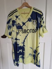 Leeds united away for sale  LEEDS