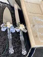Conjunto de servir bolo de casamento vintage~cristal falso e rosas brancas~casamento vintage comprar usado  Enviando para Brazil