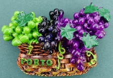 Imán de nevera de recuerdo cesta de porto de viñas rojas y blancas Portugal segunda mano  Embacar hacia Mexico