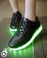 Chaussures led baskets d'occasion  Chirens