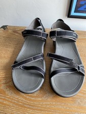 Woman teva sandals for sale  BRIDPORT