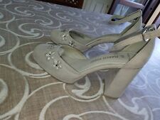 Scarpa donna elegante usato  Castellarano