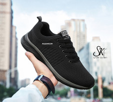 Sneakers chaussures baskets d'occasion  La Roche-sur-Yon
