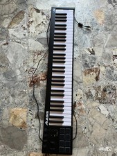 Alesis v61 tastiera usato  Caserta